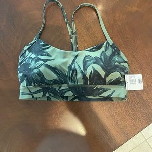 Lululemon power Y sports bra